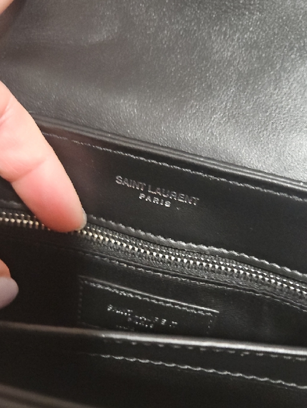 Saint Laurent Toy Loulou crossbody bag, black calfskin w/ silver hardware - Picture 4 of 6